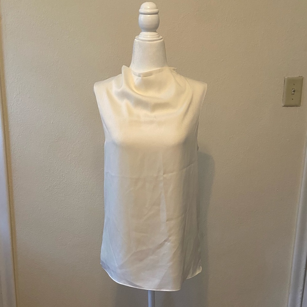 IVORY MOD CHIC BLOUSE